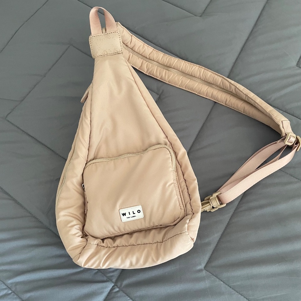SOLD-Wilo the Label sling bag - Picture 2 of 7